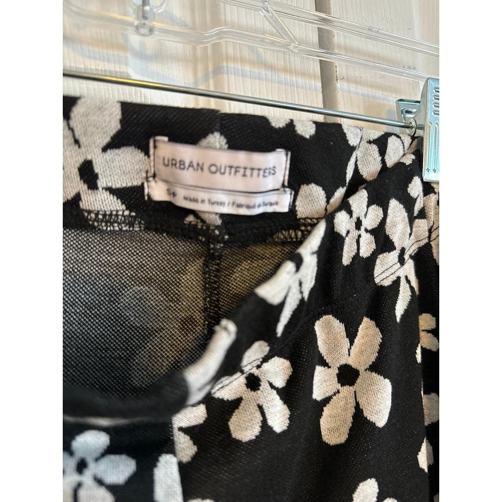 Urban Outfitters wide leg pants retro daisy - Picture 3 of 6